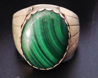 Malachite Vintage Ring Old Pawn Size 9 JR 134