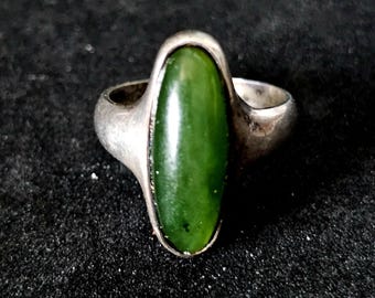 Jade Native Ring Old Pawn Size 7 1/2. JR 467