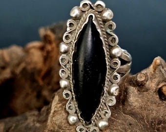 Slender Onyx Vintage Native Ring Old Pawn Size 6 JR 03