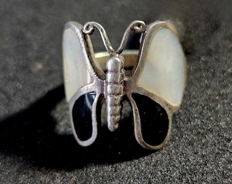 Black and White Butterfly Vintage Native Ring Size 9 Old Pawn JR 624