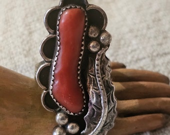 Long Coral Vintage Native Ring Sterling Silver Old Pawn Size 7 1/2. JR 741