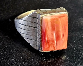 Vintage Zuni Spiny Oyster Sterling Silver Ring, Size 9 JR 841