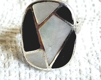 Black and White Zuni Inlay Vintage Native Ring Size 8 Old Pawn JR 218