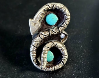Unusual Snake Ring Vintage Native Blue Turquoise Old Pawn Size 8  JR 684