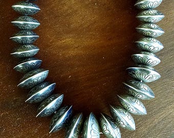 Ultra Large Vintage Navajo Pearls Graduated Necklace Old Pawn Sterling. C1970s JN 742