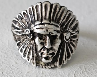 Indian Chief Vintage Cast Silver Sterling Ring Size 11. JR 121
