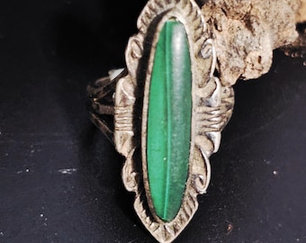 Green Malchite Stone Vintage Ring Old Pawn Size 5 JR 02