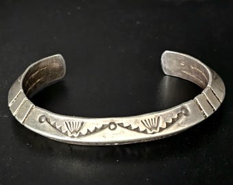 Carinated Silver Punch Decorated Vintage Native American Cuff fits 6 3/4" wrist. JB 544