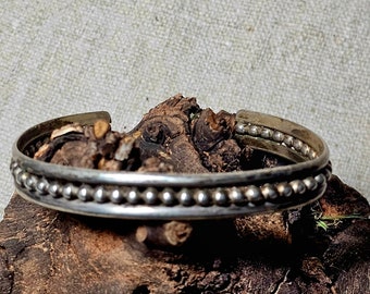 Slim Vintage Silver Native American Stacker Bracelet. Fits 6 3/4 wrist