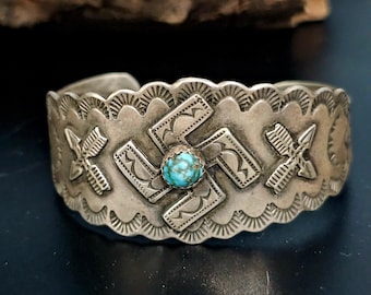 Vintage Whirling Log Turquoise Silver Native Cuff Bracelet. 6 3/4" wrist. JB 137