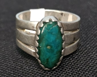 Dark Blue Vintage Native Ring Sterling  Size 11 1/2 JR 819