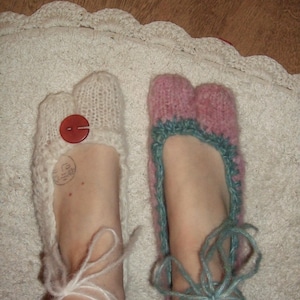 Tabi Slippers Knitting Pattern (Split-toe Slippers Downloadable PDF Knitting Pattern)