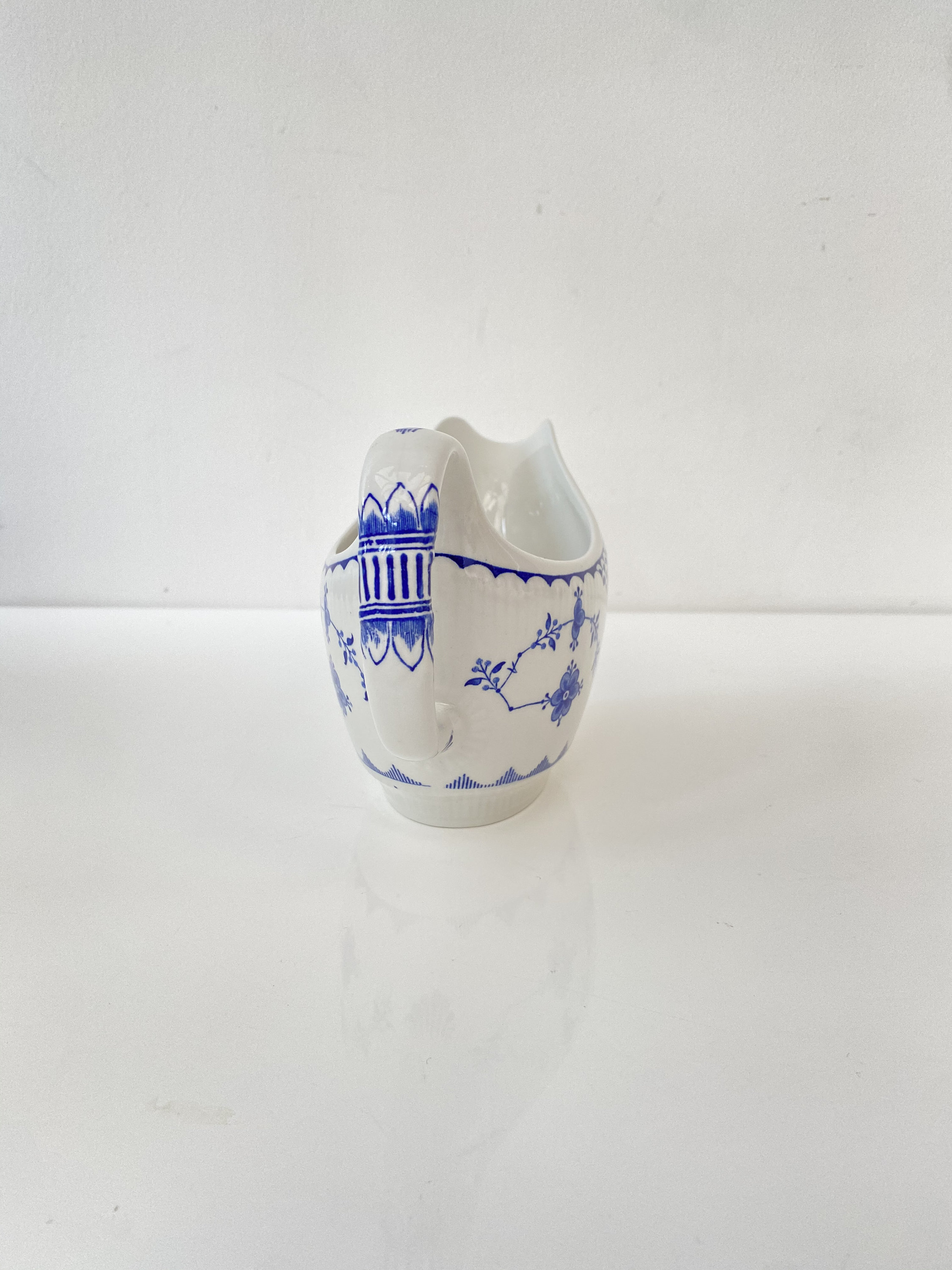 Johnson Brothers Blue and White Denmark Gravy Boat Sauce Boat Etsy