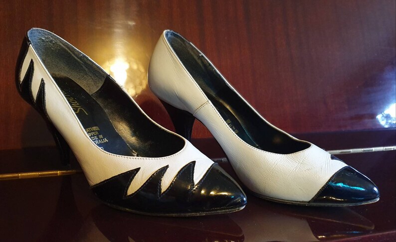 vintage white pumps