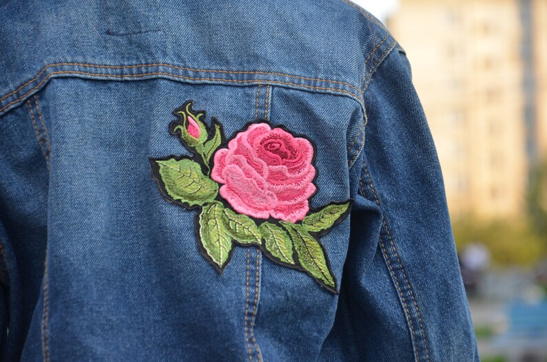 Rose embroidery design