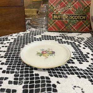 Rosenthal Group Classic Rose Collection minature plate