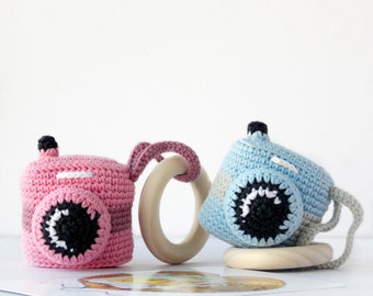 Photo Camera crochet Rattle Photo props Wood ring Montessori baby toy Toddler gym toys Crochet baby toy Baby shower gift