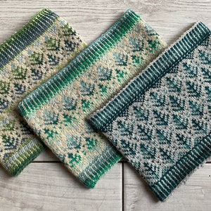 4 ply Fir Tree Cowl in Fair Isle Knitting Pattern, digital download