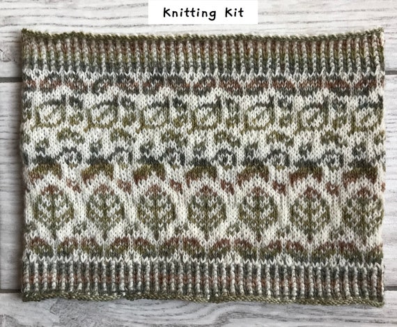 Leaf Cowl Knitting Kit in 4ply with or without circular | Etsy