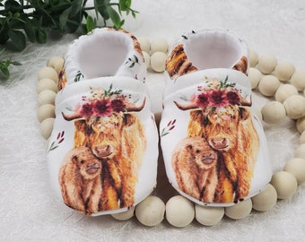 Highland Cow Baby Moccasin, Baby Moccasin, Soft Shoes, Baby Booties, Crib Shoes, Baby Shower Gift, Baby Girl Moccasins, Animal Moccs