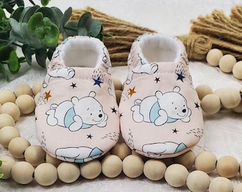 Winnie the Pooh Baby Moccasin, Baby Moccasin, Baby Shower Gift, Baby Girl Moccasin, Baby Boy Moccasin, Soft Baby Shoe, Pooh Bear, Blue Shirt