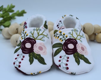 Floral Baby Moccasins, Baby Shoes, Baby Gift, Soft Shoes, Baby Booties, Baby Moccs, Slippers, Boho Floral, Pink Floral, Burgundy Floral