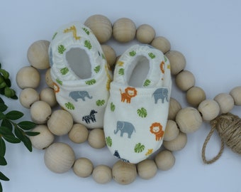 Safari Baby Moccasins, Baby Shoes, Baby Gift, Soft Shoes, Baby Booties, Baby Moccs, Slippers, Safari Animals, Giraffe Mocc, Lion Mocc, Zebra
