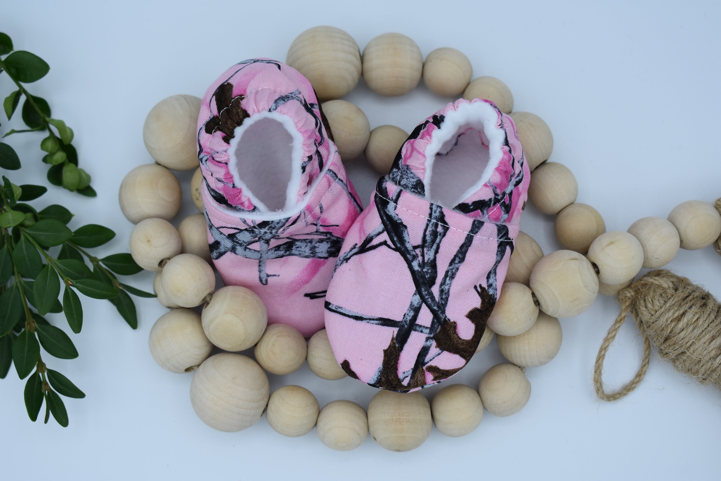 Pink cheap camo moccasins