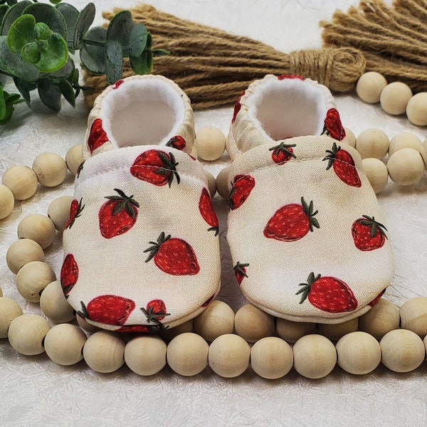 Strawberry Baby Moccasin, Baby Moccasin, Strawberry Baby Shower, Baby Booties, Baby Slippers, Baby Girl Moccasin, Baby Boy Moccasin,