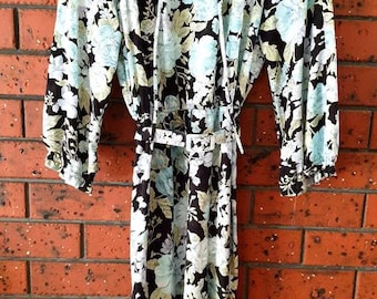 1980s to 1990s floral Vintage button up dress with belt