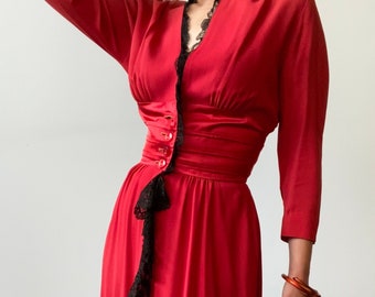 Vintage 1940s Dress Robe Lounging Gown ! Glamorous Vampire Firebird Sunburst Fade