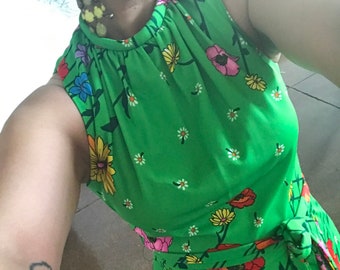 Vintage 1970s Green Floral Dress ~ Size Small
