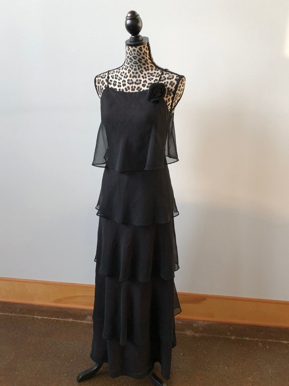CLOSEOUT SALE 1970s Black Dress ~ Size Small