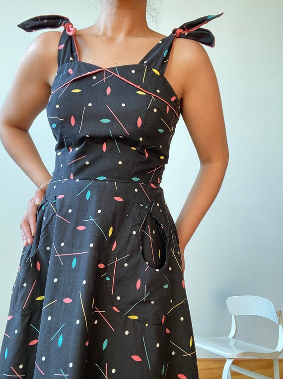 Vintage 1950s Atomic Novelty Print Black Sundress… - image 6