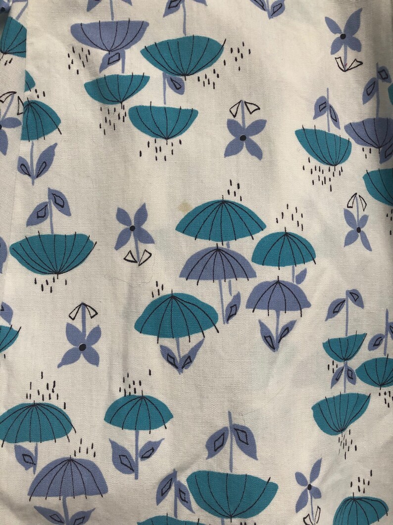 1940s Novelty Print Dress Cotton Fit and Flare Umbrellas Vtg 40s 50s Pinup Sundress image 8