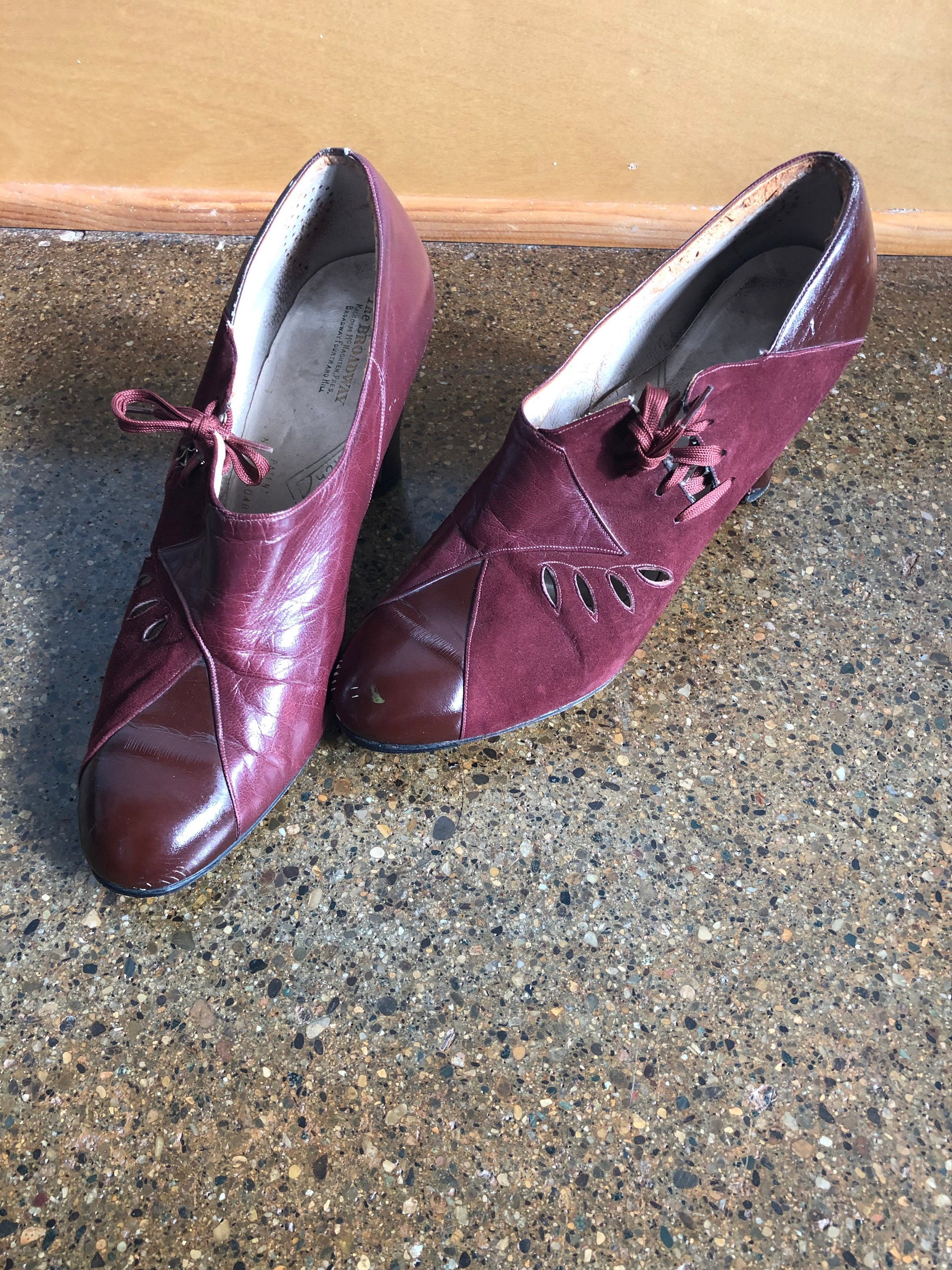 CUTE Vintage 1930s 1940s Lace up Heels 