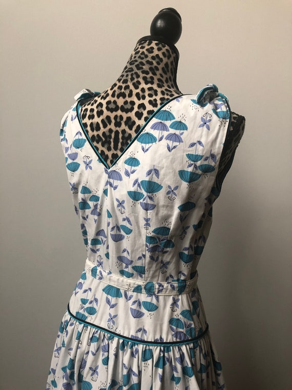 1940s Novelty Print Dress ~ Cotton Fit and Flare … - image 4