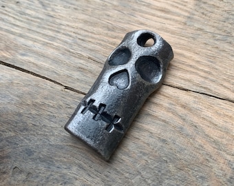 Hand Forged Steel Skull Keyring