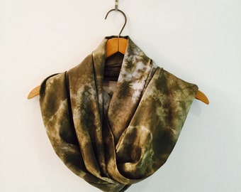 Botanical dye scarf,  Persimmon husk Dye ,shibori ,  natural plant dyes,  Hand Dyed , 16mm heavy  Mulberry silk Scarf. 79x20 in （200x50cm）