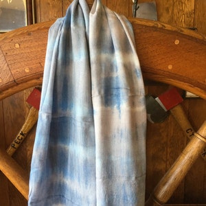 Indigo und Gallnüsse färben Schal / Schal, Shibori Schal, Handfärbung, Unisex, schönes Muster, weiches Leinen 180x75cm71x30in Bild 3