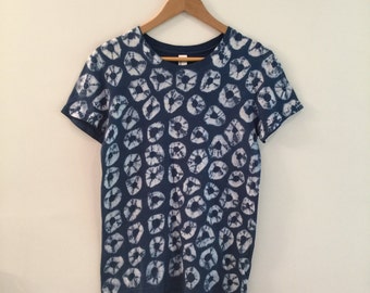 Indigo Tie dye Tshirts - Shibori dyed Women Tshirts - Natural  Hand dyed  Cotton Size :S,M,L