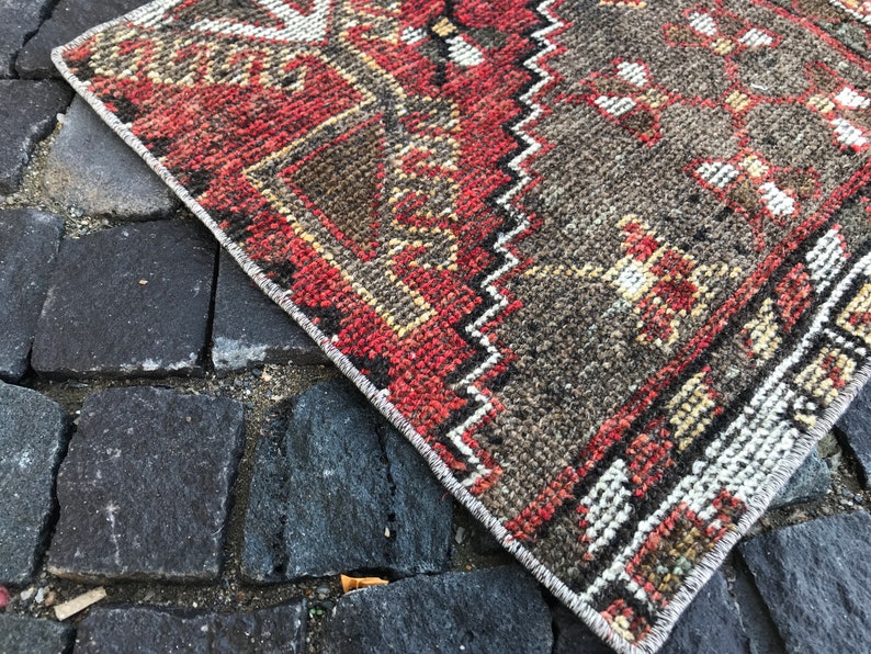 Handmade Rug Wool Rug Small Rug 64 x 56 CM 2,09 x 1,83 Ft Carpet Vintage Rug,Turkish Rug,Hallway Rug,Kilim,Home Decor