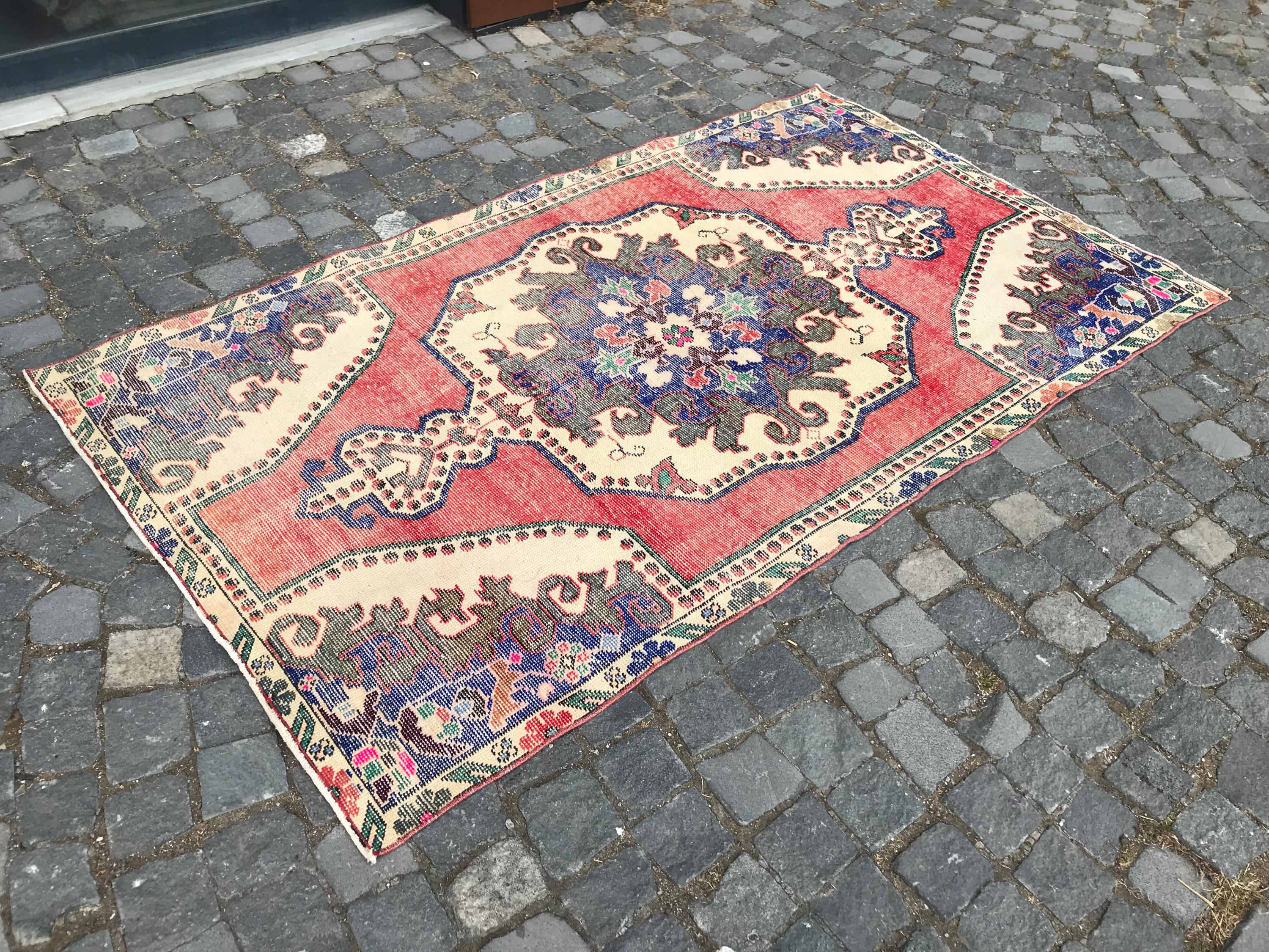 Handmade Oushak Area Rug, Vintage Turkish Wool Rug (3,9 X 6,7 Ft