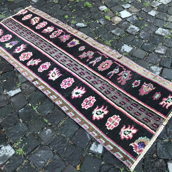 180 x 68 cm = 5.9 x 2.2 ft Boho Decor Rug, Home Decor Rug, Bohemian Area Rug, Handmade Wool Rug, Turkish Vintage Rug, Patchwork rug