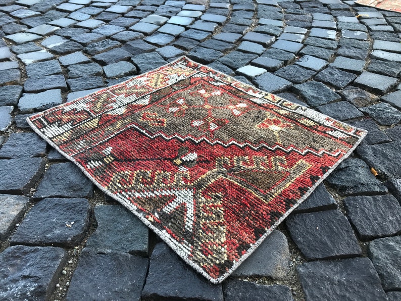 Handmade Rug Wool Rug Small Rug 64 x 56 CM 2,09 x 1,83 Ft Carpet Vintage Rug,Turkish Rug,Hallway Rug,Kilim,Home Decor
