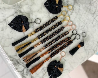 Llaveros de acento metálico (plumas no incluidas)