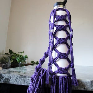 Macrame Water Bottle Sling/Bag, Fits 24 oz Water Bottle (Bottle Optional)