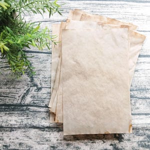 Lot de 15 | Papier pour machine à écrire teint par café vintage grungy | 13 livres | effaçable Eaton | Journal indésirable | Reliure | Calligraphie | Papier pelure d&#39;oignon