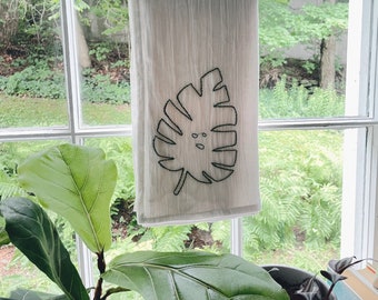 Hand Embroidered Monstera Leaf Tea Towel, Flour Sack Towel, Plant Towel Design, Plant Lovers Towel, Green Monstera Embroidery, White Towel