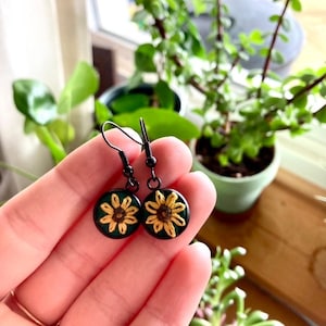 Sunflower Earrings, gold hand embroidered floral jewelry, autumn flower earrings, fall embroidery, green and yellow dangle earrings